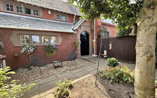 School House, Brickwall Lane L29