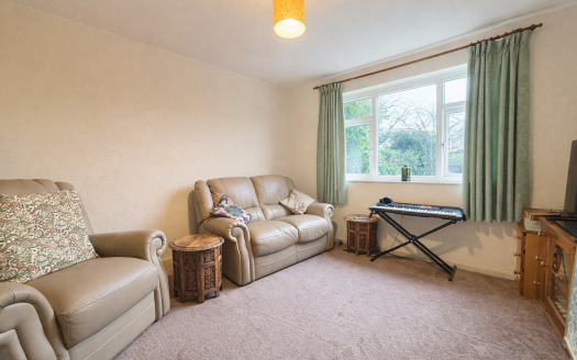 Richmond Avenue, L40