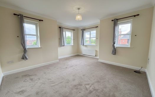 Delph Drive, L40