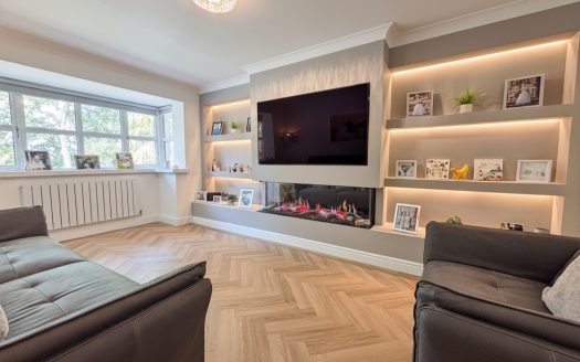 Foxglove Avenue, L40