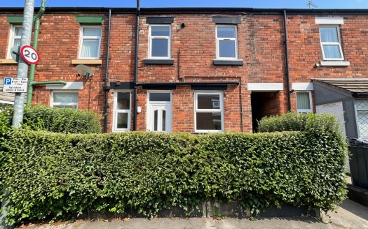 Mart Lane, L40