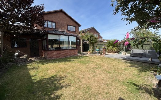 The Hawthorne’s, L40