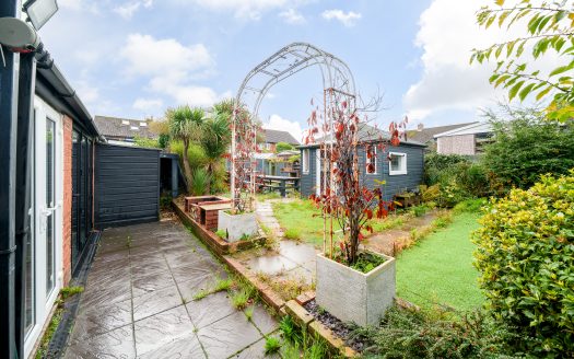 Maple Avenue, Burscough L40